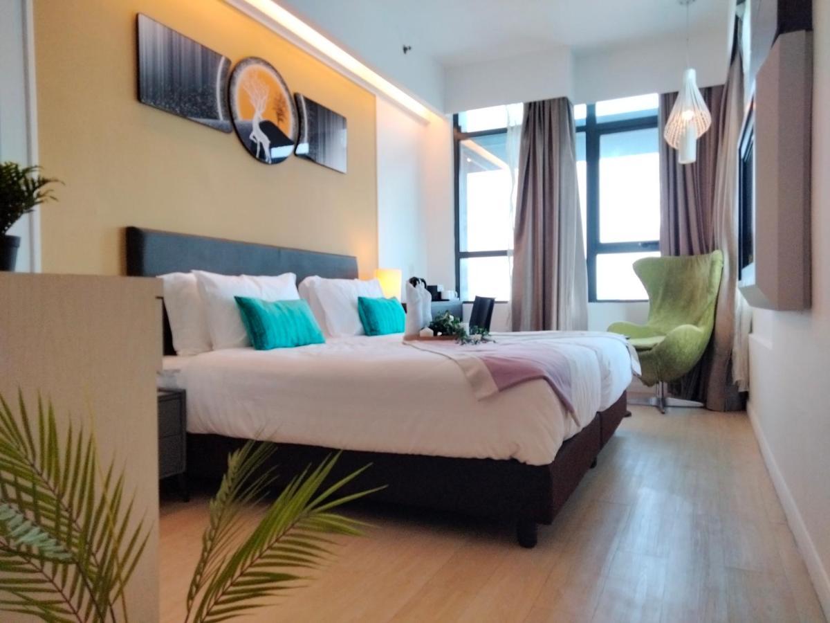 Centrestage Pj By Homebrickz Petaling Jaya Extérieur photo